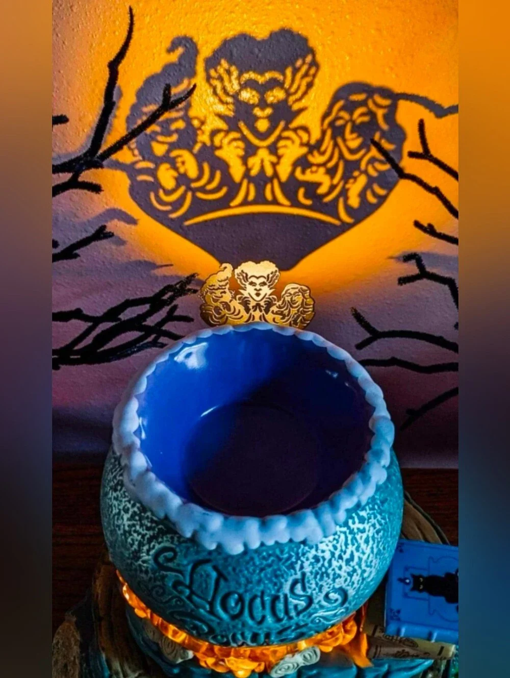 Disney Hocus Pocus Wax Warmer & Wax Bar • Retired